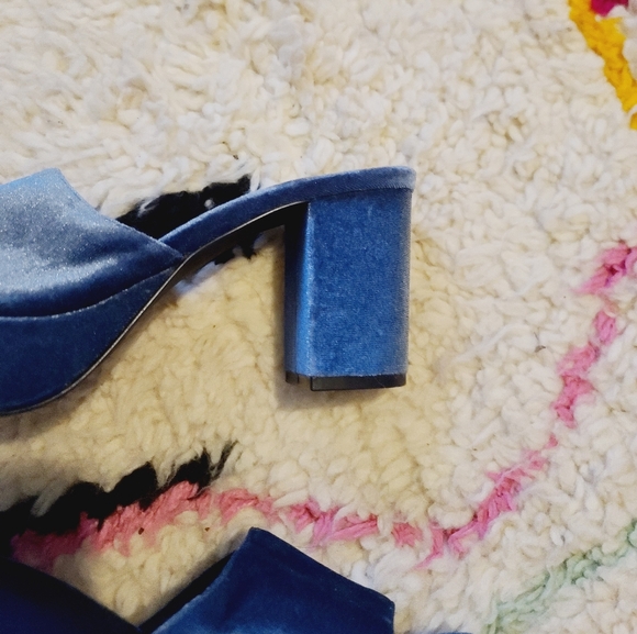 Princess Polly Blue Velvet Chunky Heels Sandals y2k 9 NEW - Picture 4 of 10